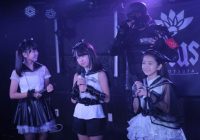 中学生3人と完全武装の大男!?　唯一無二の “JAPANESE DEATH POP”アイドルユニット・デスラビッツのライブに行ってみた！