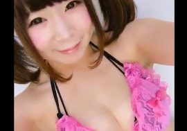 Gカップグラビアアイドル・藤田愛純がおっぱいをユサユサ揺らす「あざとい動画」アップ！肉感が伝わってきて実に良い！